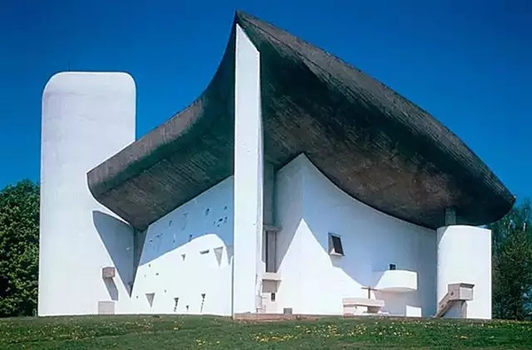勒·柯布西耶 Le Corbusier - 朗香教堂